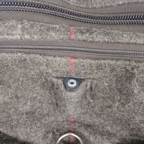 Burton backpack with aux jack - Picture 15 of 15